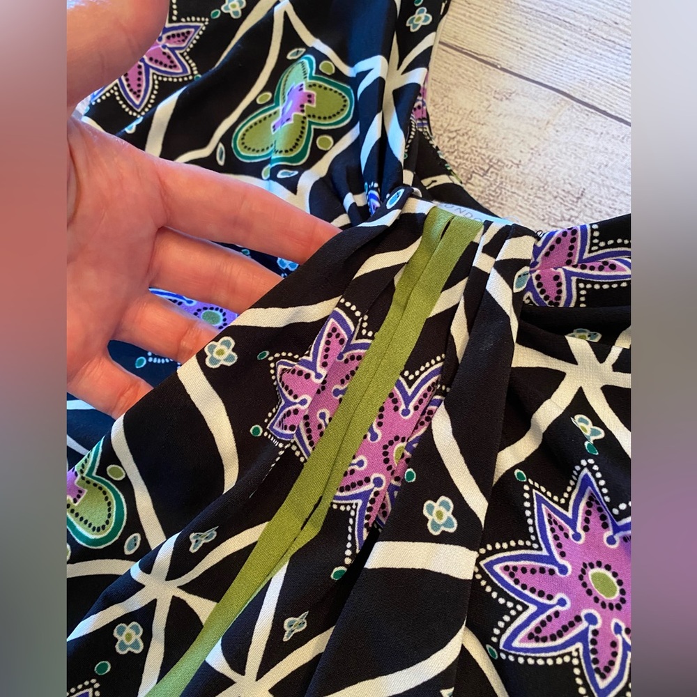 Floral Geometric Dress - Picture 4 of 9